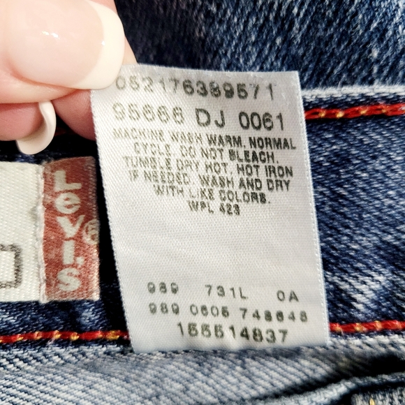 Levi’s 550 Relaxed Fit Jeans Women 12M 100% Cotton Straight Leg Classic Denim - Picture 9 of 14